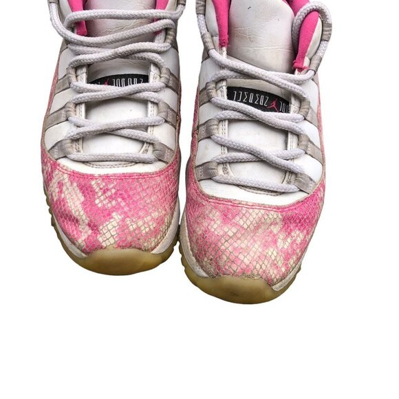 Rare 2019 Air Jordan 11 Retro Low Pink Snakeskin Size 8.5 - Picture 13 of 16